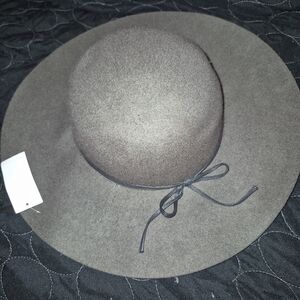 Classic Brown Wide-Brim Wool Felt Hat with Tie